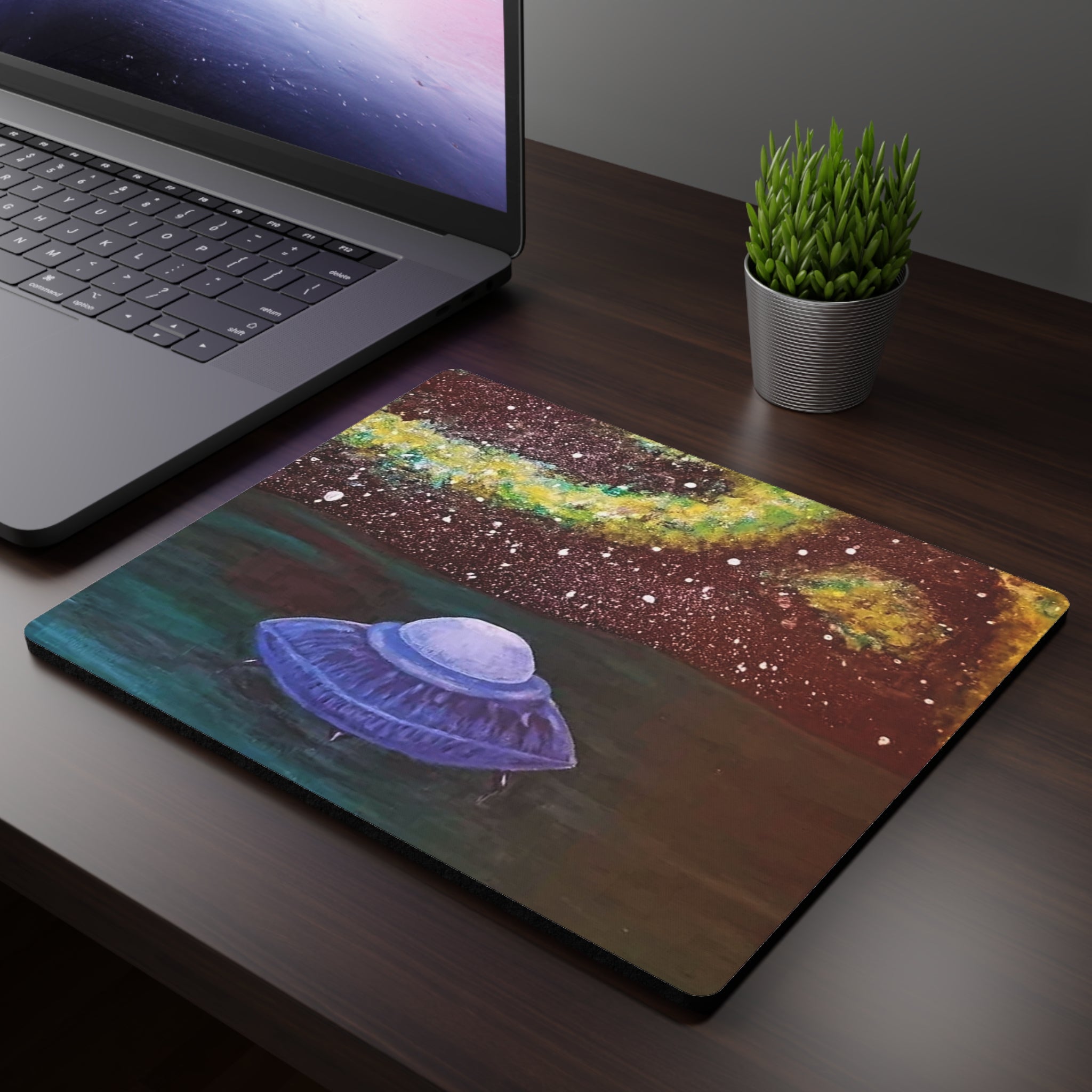 UFO Galaxy Mouse Pad — Retro Alien Space Art Rectangular Desk Mat